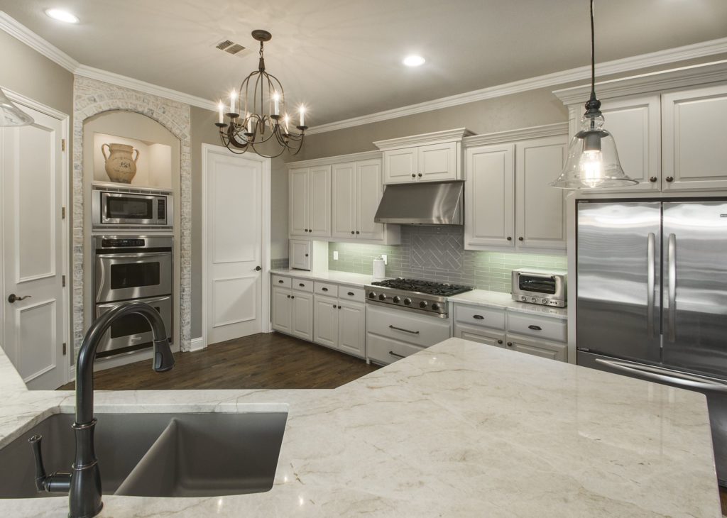 kitchen contractor in Canoga Park